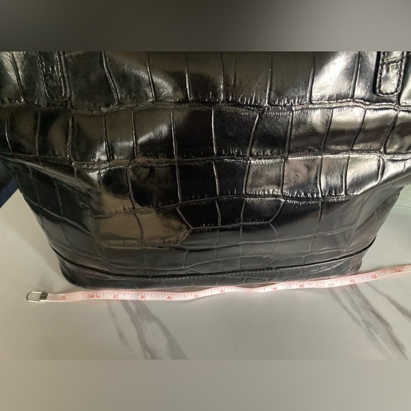 Elegant Black Croc-Embossed leather purse - Picture 6 of 15